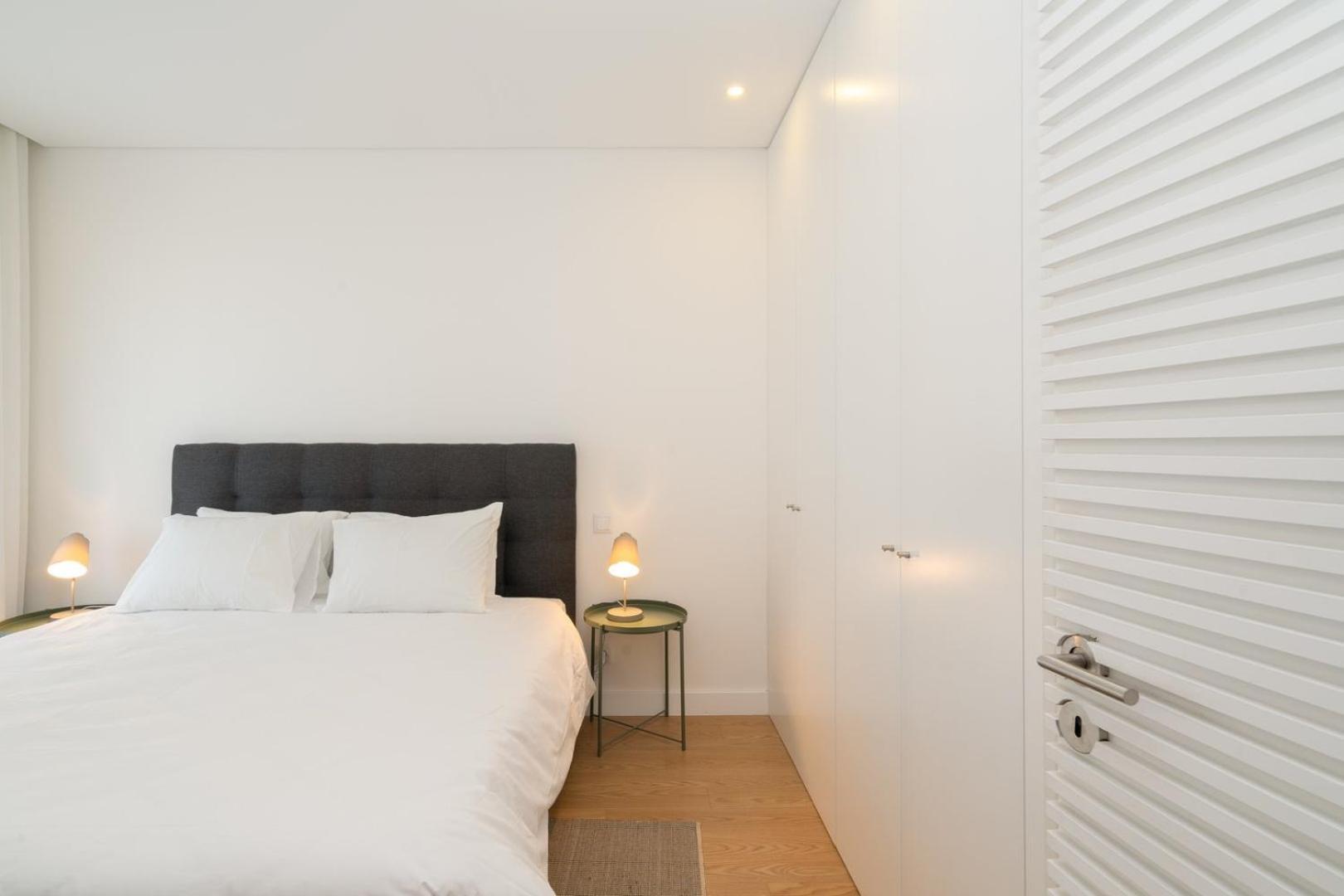 Guestready - Modern 2-Bedroom Apt In Cedofeita Porto Kültér fotó