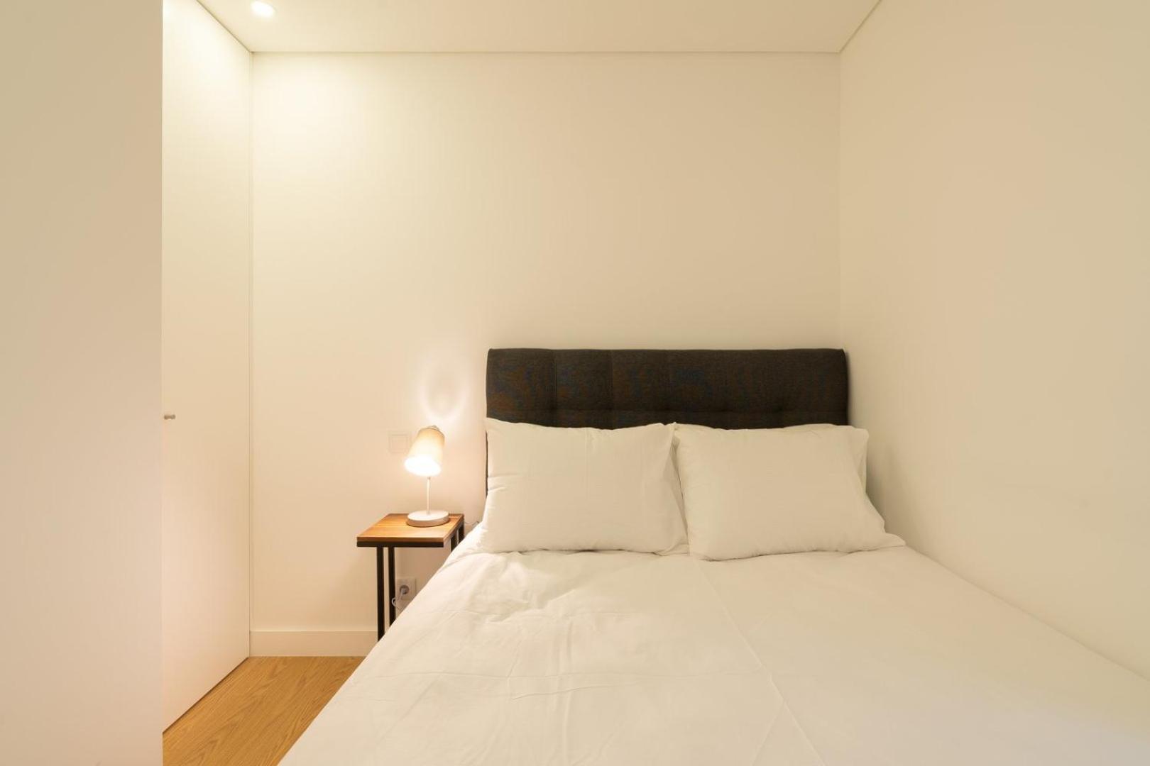 Guestready - Modern 2-Bedroom Apt In Cedofeita Porto Kültér fotó