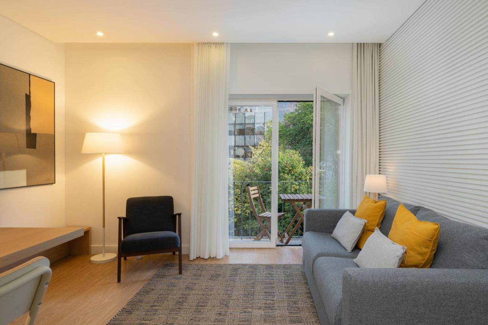Guestready - Modern 2-Bedroom Apt In Cedofeita Porto Kültér fotó